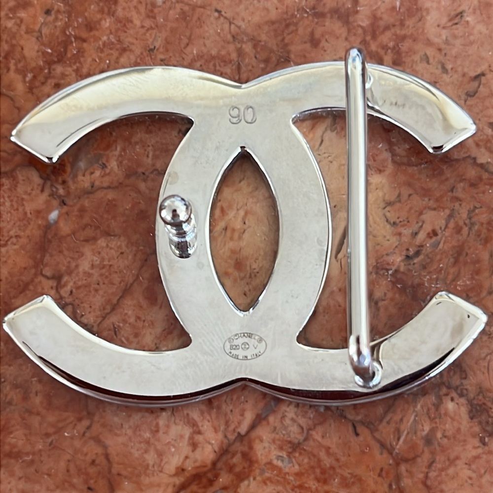 Authentic Chanel reversible white/black belt dress it up or down + tag & receipt